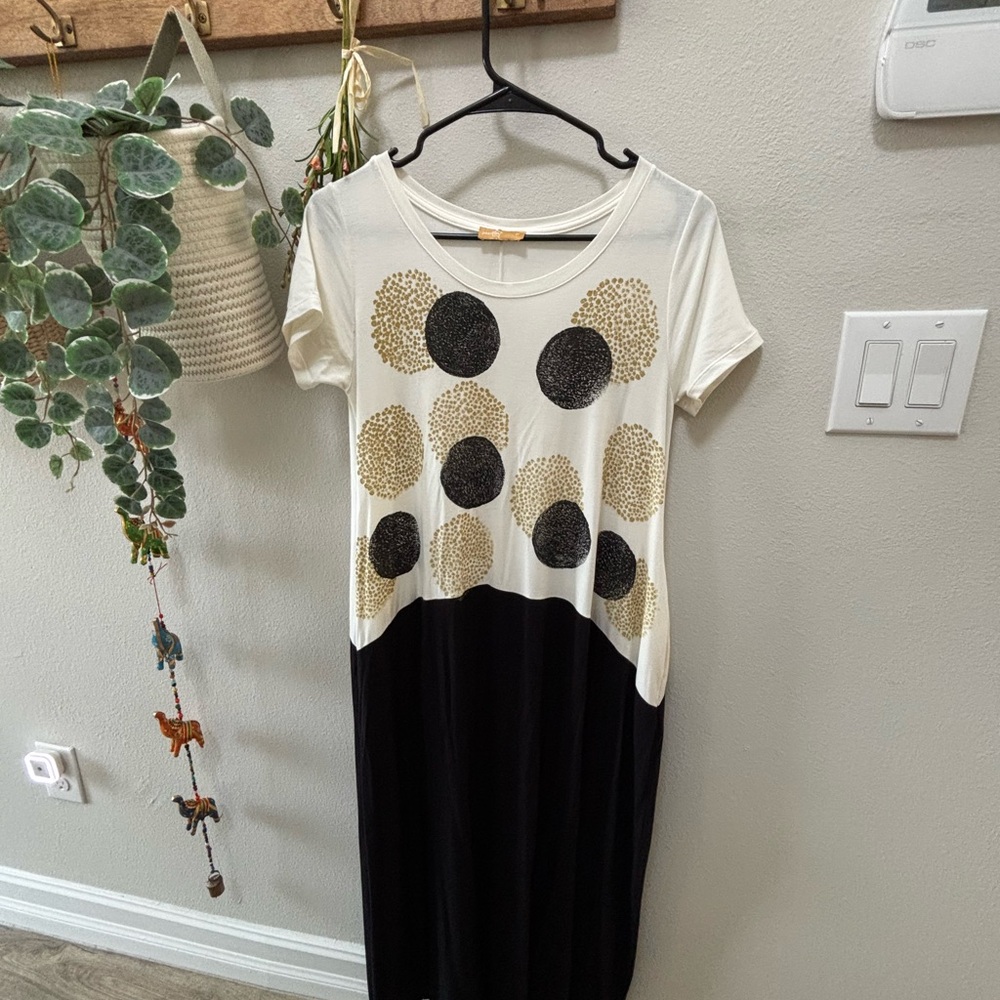 White and Cream Casual Sheath Maxi Dress